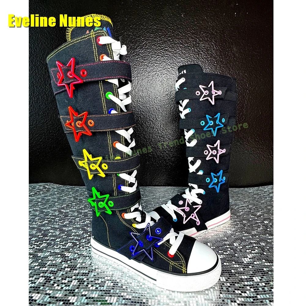 Street Fashion Trend 2025 - Sepatu Platform Berbentuk Hati dengan Tali