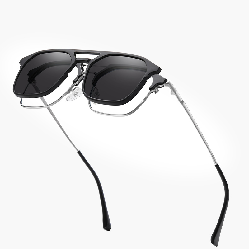 Street Fashion Brands - Kacamata Hitam Polarisasi Clip On Pria