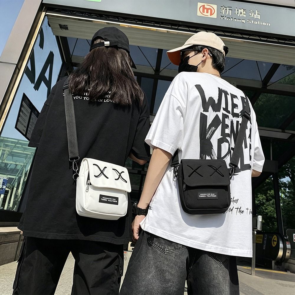 Street Fashion In Japanese - Tas Selempang Pria Kecil Ringan Gaya