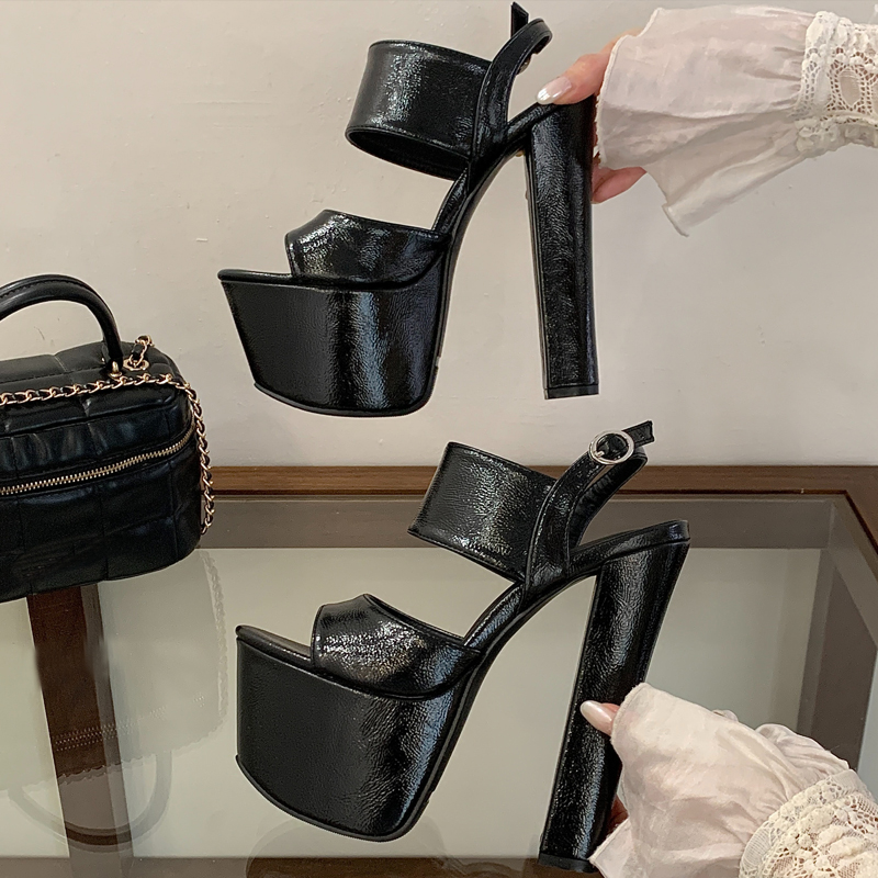 Eilyken Sandal Tali Gesper Uju - Street Fashion Styles ulasan dan harga